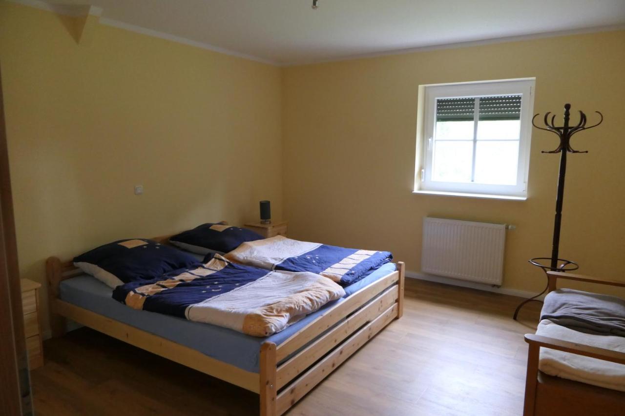 Ferienwohnung Weideglueck Osten Exterior foto